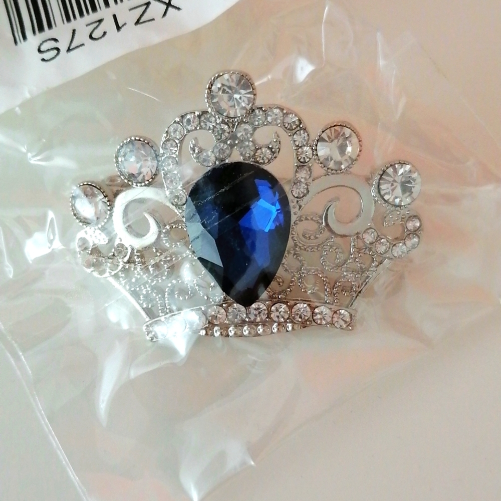 Luxury Brooch Crystal (Rhinestones)